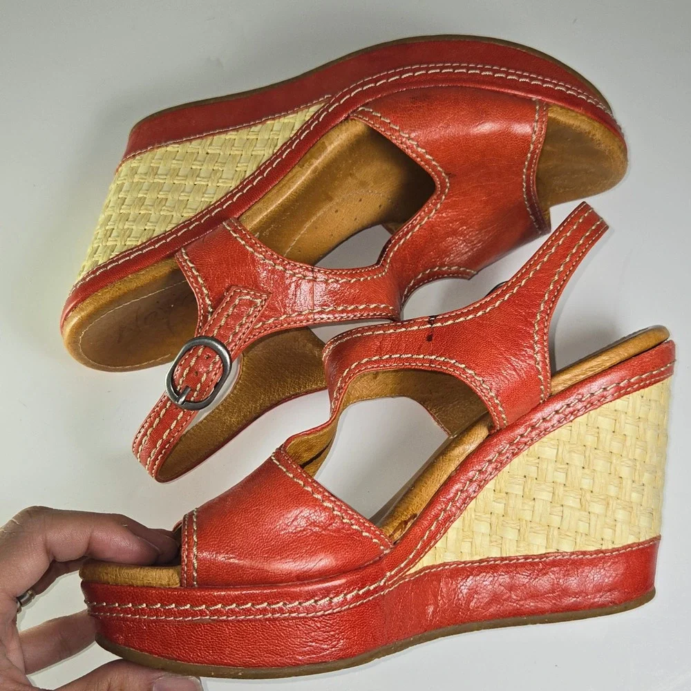 Naya Red Leather Wedge Sandals Open Toe Ankle Strap Espadrille Size 8M